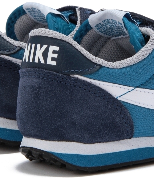 green label relaxing（グリーンレーベルリラクシング）の「NIKEエリートTD15cm～16cm ◆（スニーカー・キッズ・ダークグレー/ネイビー・16cm/15cm）」の4枚目の写真