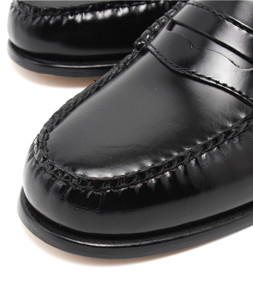 G.H. Bass & Co.の「Bass Wayfaver(G.H.Bass)(ドレスシューズ・レディース・ブラック/ブラック×ホワイト/ダークパープル・23.0cm/24.0cm/25.0cm)」の7枚目の写真