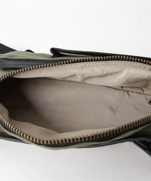 G-STAR(ジースター)の「Stalt Dast Waistbag(ボディバッグ/ウエストポーチ・メンズ・グリーン系その他・ONE SIZE)」の4枚目の写真