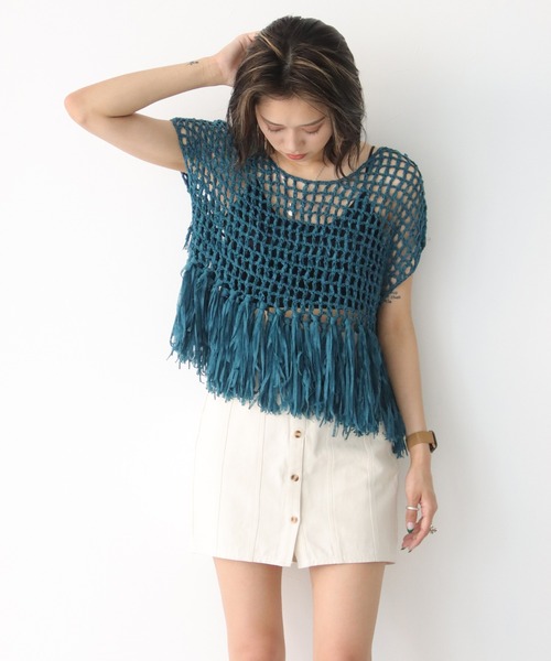 Avvenente(アベネンテ)の「【Avvenente】ハンドニット透かし編み裾フリンジニット(ニット/セーター・レディース・ブラック/ターコイズブルー/ライトカーキ/ライトベージュ・M)」の4枚目の写真