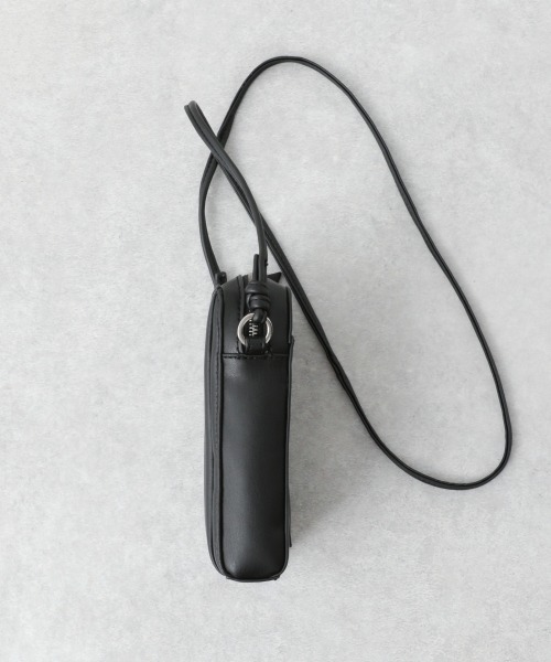 A part by（アパートバイ）の「キルトFレザーミニショルダーBAG　916042（ショルダーバッグ・レディース・ブラック/アイボリー・FREE）」の10枚目の写真