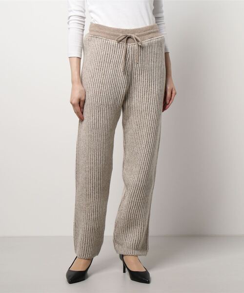 KURO(クロ)の「KURO(クロ)/ WIDE RIBBED KNIT TROUSER(その他パンツ・レディース・ベージュ/キャメル・M)」の2枚目の写真