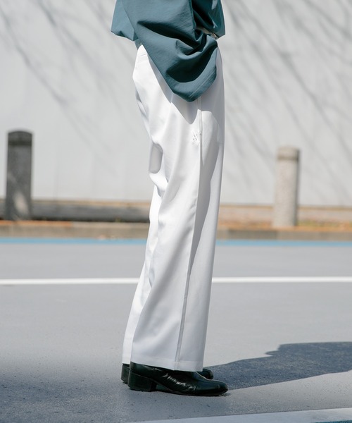 Adoon plain（アドーンプレーン）の「【Adoon plain】ロゴストレートパンツ（その他パンツ・メンズ・ホワイト/ブラック/イエロー・SMALL/MEDIUM/LARGE）」の5枚目の写真