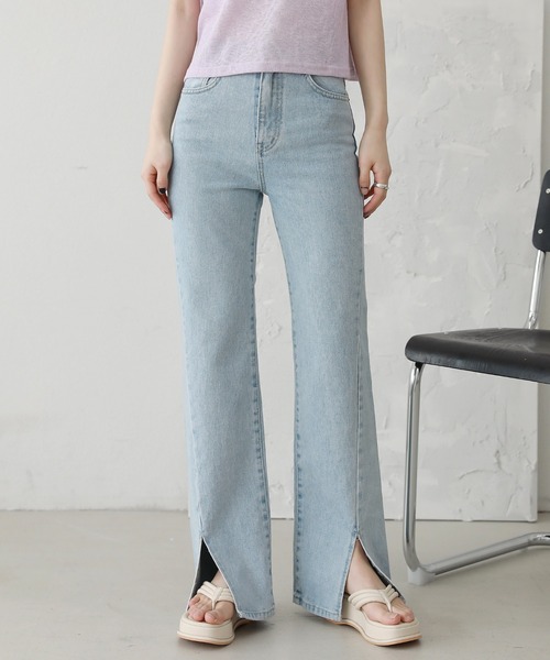 by muni:r(バイ ムニール)の「スリットロングデニム(デニムパンツ・レディース・ブルー/ライトブルー・SMALL/MEDIUM)」の1枚目の写真