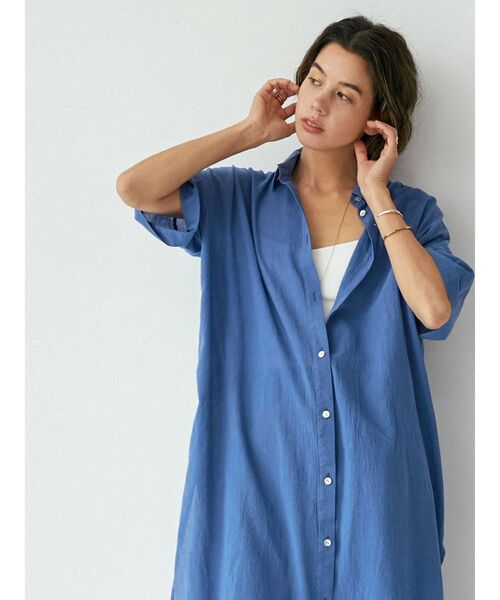Ungrid（アングリッド）の「サイドスリットロングシャツ（シャツ/ブラウス・レディース・ブラウン/オフホワイト/ブルー・FREE）」の9枚目の写真