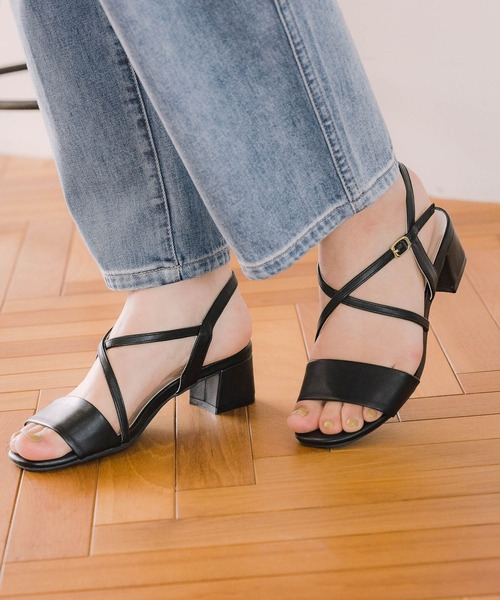 GLOBAL WORK(グローバルワーク)の「片手で履けるヒールサンダル/935390(サンダル・レディース・ブラック/ベージュ系その他/シルバー・SMALL/MEDIUM/LARGE)」の2枚目の写真