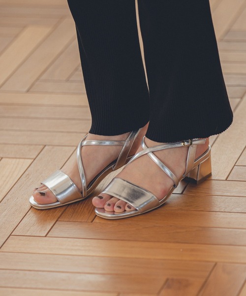 GLOBAL WORK(グローバルワーク)の「片手で履けるヒールサンダル/935390(サンダル・レディース・ブラック/ベージュ系その他/シルバー・SMALL/MEDIUM/LARGE)」の22枚目の写真