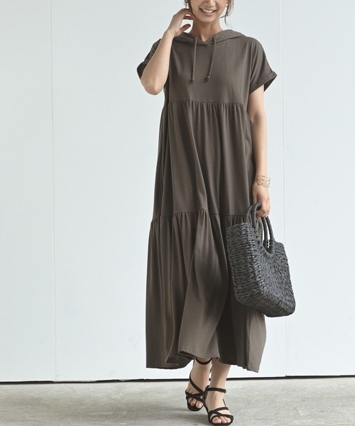 rps（アールピーエス）の「ティアードパーカーワンピース（ワンピース・レディース・ブラック/ベージュ/ブラウン・M）」の3枚目の写真