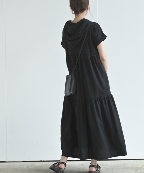 rps（アールピーエス）の「ティアードパーカーワンピース（ワンピース・レディース・ブラック/ベージュ/ブラウン・M）」の5枚目の写真