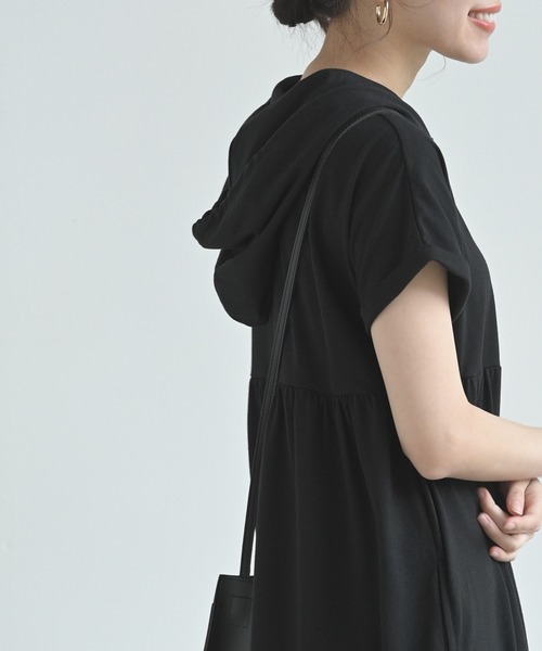 rps（アールピーエス）の「ティアードパーカーワンピース（ワンピース・レディース・ブラック/ベージュ/ブラウン・M）」の8枚目の写真