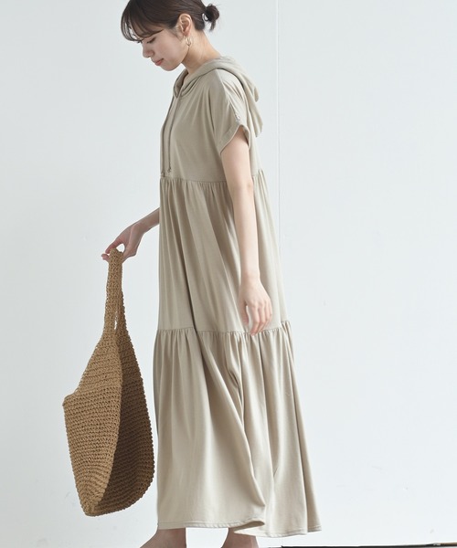 rps（アールピーエス）の「ティアードパーカーワンピース（ワンピース・レディース・ブラック/ベージュ/ブラウン・M）」の15枚目の写真