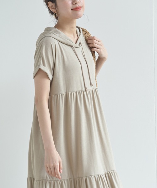 rps（アールピーエス）の「ティアードパーカーワンピース（ワンピース・レディース・ブラック/ベージュ/ブラウン・M）」の16枚目の写真