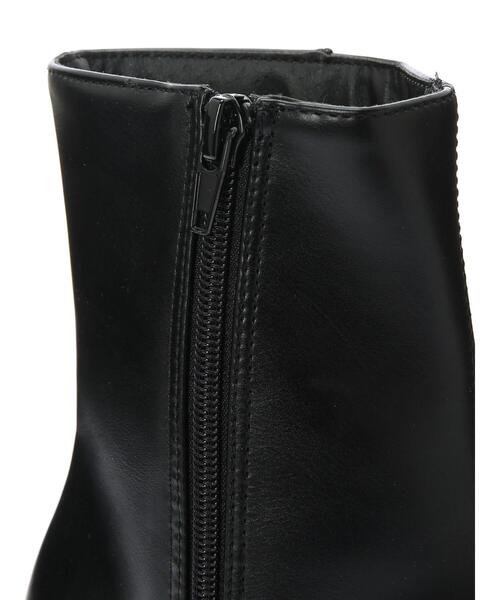 AMERICAN HOLIC（アメリカンホリック）の「ふっくらクッションチャンキーヒールショートブーツ（ブーツ・レディース・ブラウン/グレイッシュベージュ/ブラック/アイボリー・M/S/L）」の16枚目の写真