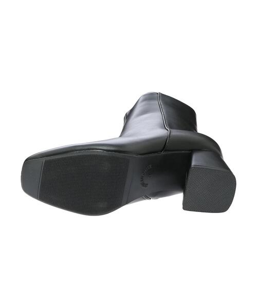 AMERICAN HOLIC（アメリカンホリック）の「ふっくらクッションチャンキーヒールショートブーツ（ブーツ・レディース・ブラウン/グレイッシュベージュ/ブラック/アイボリー・M/S/L）」の17枚目の写真