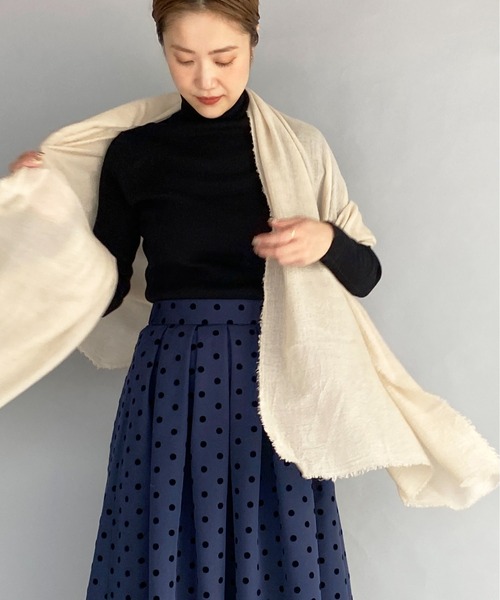 PICCIN（ピッチン）の「ウール混軽ふわストール（ストール/ショール・レディース・ベージュ/イエロー/ブルー・FREE）」の2枚目の写真