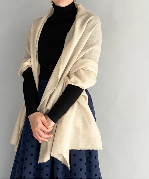 PICCIN（ピッチン）の「ウール混軽ふわストール（ストール/ショール・レディース・ベージュ/イエロー/ブルー・FREE）」の9枚目の写真