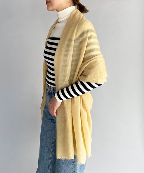 PICCIN（ピッチン）の「ウール混軽ふわストール（ストール/ショール・レディース・ベージュ/イエロー/ブルー・FREE）」の5枚目の写真