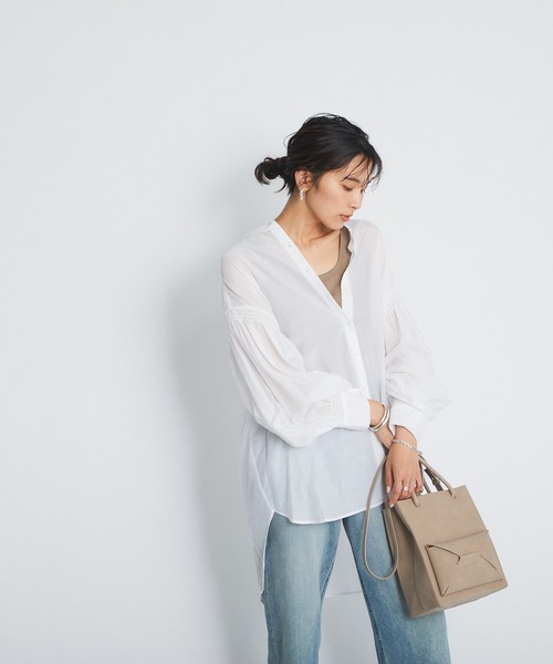 RIVE DROITE（リヴドロワ）の「ニュアンスカラーで上品な印象に　綿シルクシャーリングブラウス（シャツ/ブラウス・レディース・ベージュ/ブラウン/オフホワイト・FREE）」の9枚目の写真