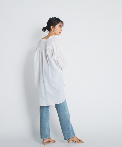 RIVE DROITE（リヴドロワ）の「ニュアンスカラーで上品な印象に　綿シルクシャーリングブラウス（シャツ/ブラウス・レディース・ベージュ/ブラウン/オフホワイト・FREE）」の13枚目の写真