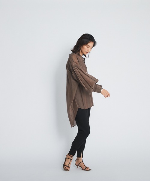 RIVE DROITE（リヴドロワ）の「ニュアンスカラーで上品な印象に　綿シルクシャーリングブラウス（シャツ/ブラウス・レディース・ベージュ/ブラウン/オフホワイト・FREE）」の17枚目の写真