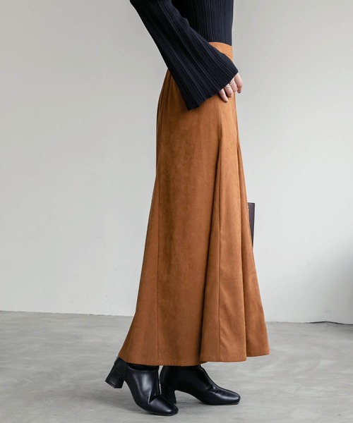 BONLECILL(ボンルシール)の「スウェードライク マーメイド フレアスカート(スカート・レディース・ライトベージュ/ブラウン/ブラック/グリーン/テラコッタ・FREE)」の22枚目の写真