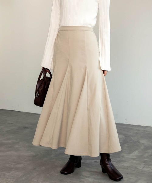 BONLECILL(ボンルシール)の「スウェードライク マーメイド フレアスカート(スカート・レディース・ライトベージュ/ブラウン/ブラック/グリーン/テラコッタ・FREE)」の14枚目の写真