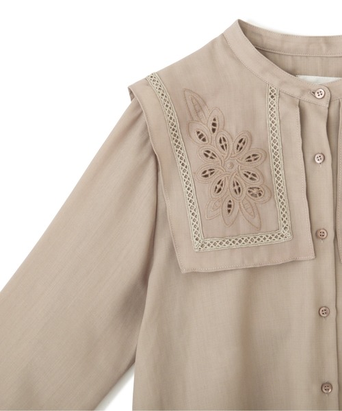 JILL by JILL STUART（ジルバイジルスチュアート）の「◇ビックカラーブラウス（シャツ/ブラウス・レディース・ベージュ/ホワイト・FREE）」の18枚目の写真