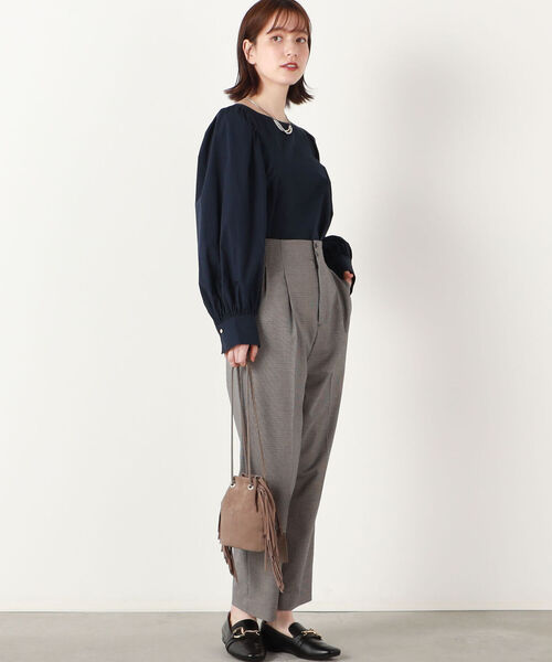 NOLLEY’S（ノーリーズ）の「ボリュームスリーブブラウス（シャツ/ブラウス・レディース・サーモンピンク/ロイヤルブルー/ホワイト/ネイビー・36/38）」の11枚目の写真