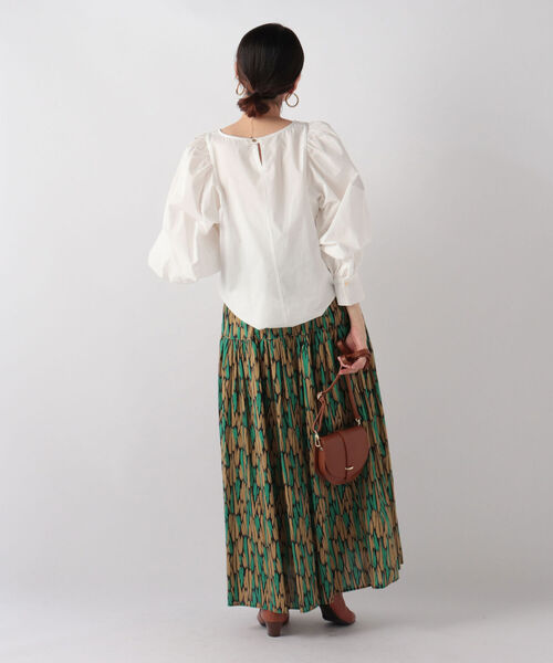 NOLLEY’S（ノーリーズ）の「ボリュームスリーブブラウス（シャツ/ブラウス・レディース・サーモンピンク/ロイヤルブルー/ホワイト/ネイビー・36/38）」の15枚目の写真