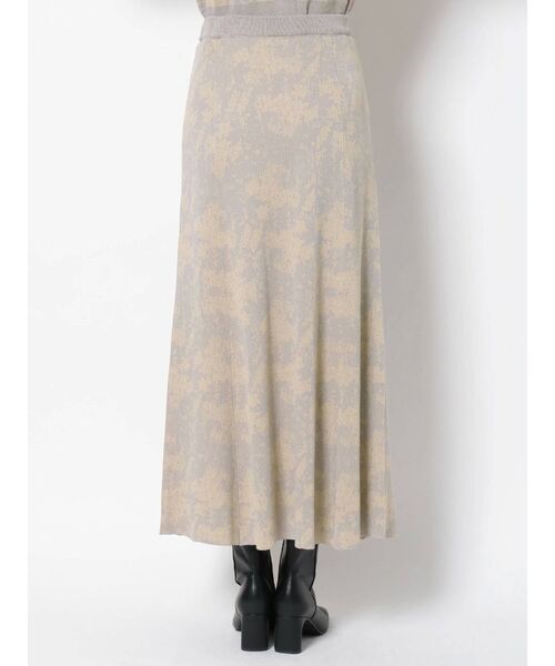 LAGUNAMOON（ラグナムーン）の「ジャガードパターンニットスカート（スカート・レディース・ライトグレー/ブラウン・SMALL/MEDIUM）」の6枚目の写真