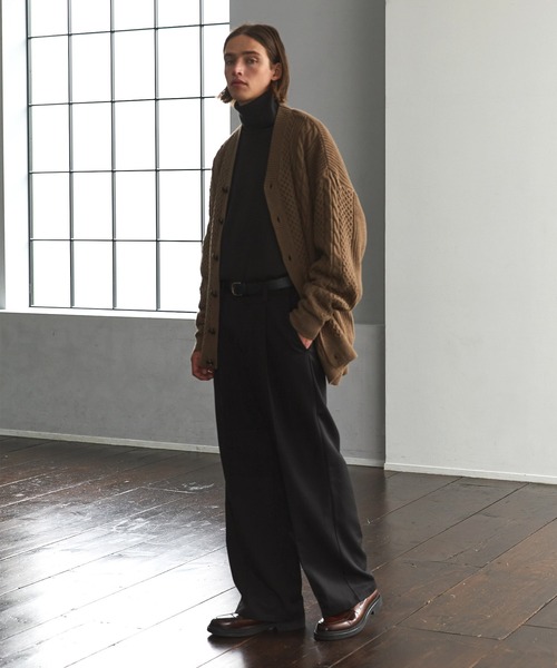 EMMA CLOTHES(エマクローズ)の「TRストレッチスーツ地 ストレート 1タック センタープレスイージーカラーワイドパンツ EMMA CLOTHES(スラックス・メンズ・ブラック/レッド/グリーン/アイボリー/スモークグレー/ブラウン系その他/ベージュ系その他/グリーン系その他/ロイヤルブルー/サーモンピンク/チャコール/ブラウン系その他2/ピンク系その他/ブルー系その他/イエロー/ブルー系その他2・S/M/L)」の18枚目の写真