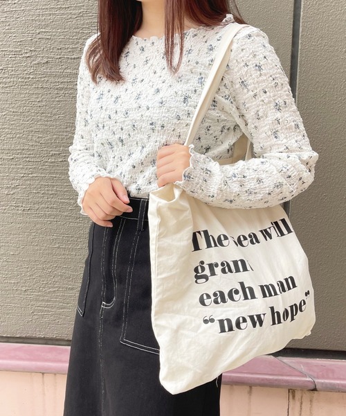 apres jour(アプレジュール)の「シャーリング花柄ロングスリーブ【ZOZOTOWN限定アイテム】(Tシャツ/カットソー・レディース・オフホワイト/アイボリー/ホワイト系その他/その他・フリー/X-LARGE)」の5枚目の写真