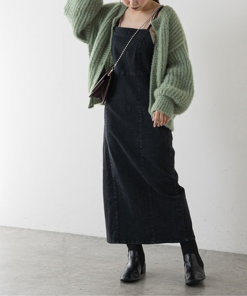 natural couture（ナチュラルクチュール）の「ストレッチ2WAYジャンスカ（ジャンパースカート・レディース・ブラック/インディゴブルー・SMALL/MEDIUM）」の3枚目の写真