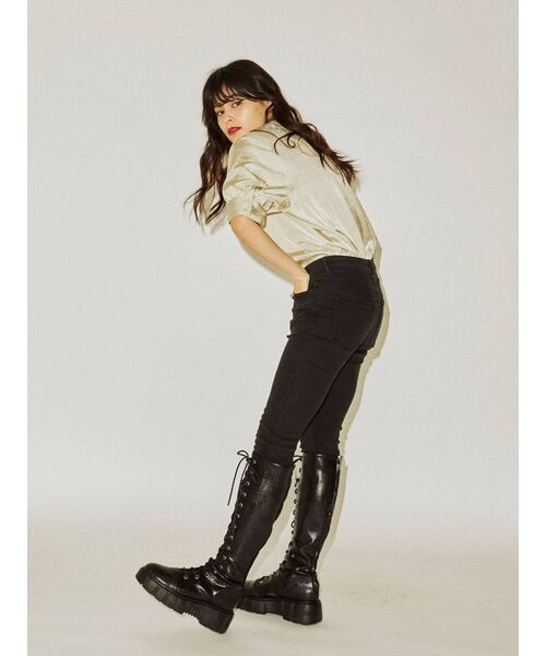 jouetie（ジュエティ）の「レースアップスニーカーソールロングブーツ（ブーツ・レディース・ブラック・M/L）」の4枚目の写真