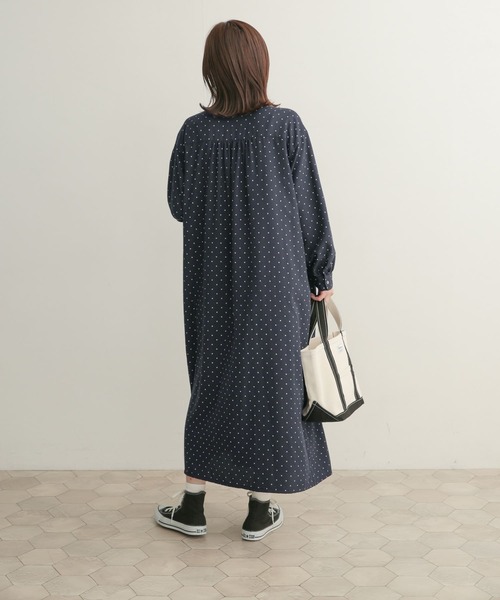 URBAN RESEARCH DOORS（アーバンリサーチドアーズ）の「ドットギャザーワンピース（ワンピース・レディース・ネイビー/ブラック・ONE）」の18枚目の写真