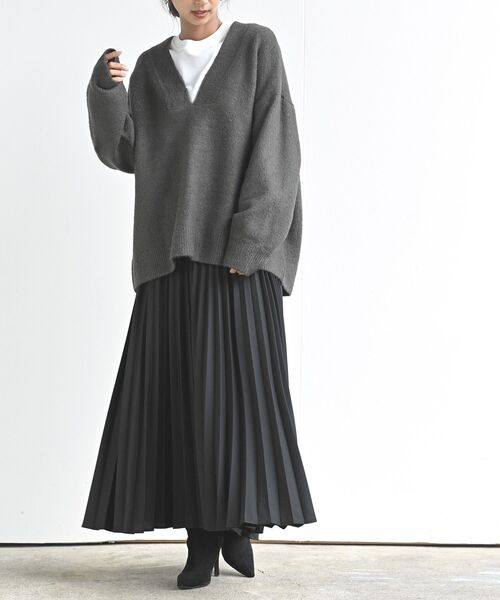 rps（アールピーエス）の「深Ｖネックニットプルオーバー（ニット/セーター・レディース・チャコールグレー/ベージュ/グリーン/オートミール/ミント・フリー）」の15枚目の写真