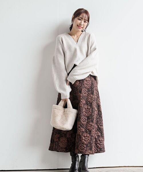 rps（アールピーエス）の「深Ｖネックニットプルオーバー（ニット/セーター・レディース・チャコールグレー/ベージュ/グリーン/オートミール/ミント・フリー）」の16枚目の写真