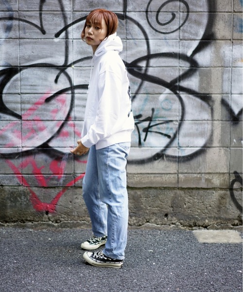 AVIREX(アヴィレックス)の「【直営店限定】バンダナ ボックス ロゴ パーカー / BANDANA PRINT BOX LOGO PARKA Ⅱ / アヴィレックス(パーカー・レディース・ブラック/レッド/ブラック系その他/レッド系その他・MEDIUM/LARGE/X-LARGE/XX-LARGE)」の10枚目の写真