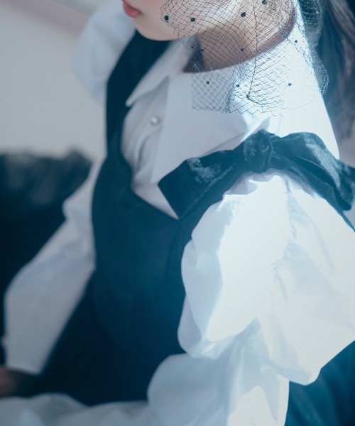 Romansual(ロマンシュアル)の「Romansual/ショルダーリボンチュールロングワンピース(ワンピース・レディース・ピンク/ブラック・FREE)」の4枚目の写真