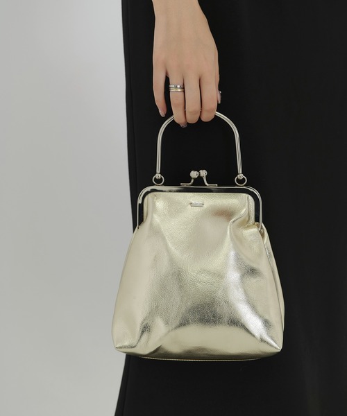 TINA：JOJUN（ティーナジョジュン）の「がま口 ハンドバッグ TINA：JOJUN（ハンドバッグ・レディース・ゴールド/ブラック・F）」の7枚目の写真