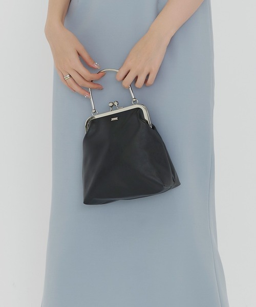 TINA：JOJUN（ティーナジョジュン）の「がま口 ハンドバッグ TINA：JOJUN（ハンドバッグ・レディース・ゴールド/ブラック・F）」の15枚目の写真