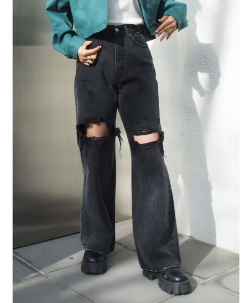 EVRIS(エヴリス)の「ダメージワイドデニムパンツ(デニムパンツ・レディース・ブラック/ブルー・MEDIUM/SMALL)」の1枚目の写真