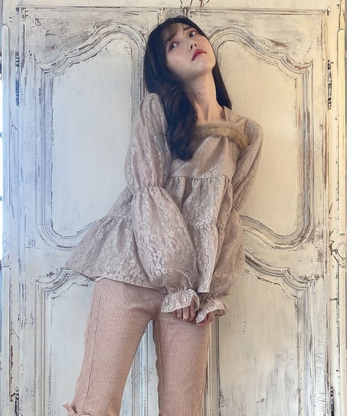 Swankiss(スワンキス)の「SX fuwafuwa lace TOPS(シャツ/ブラウス・レディース・ブラック/ベージュ/ピンク・FREE)」の11枚目の写真