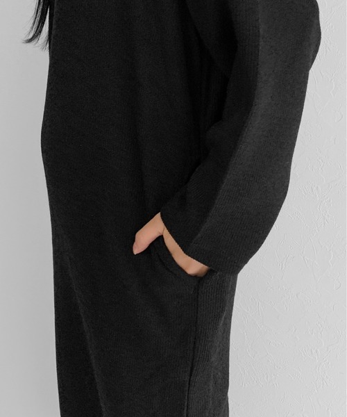 LVEU.（ラブユ.）の「Half zip one-piece / ハーフジップワンピース（ワンピース・レディース・ブラック/グリーン・FREE）」の14枚目の写真