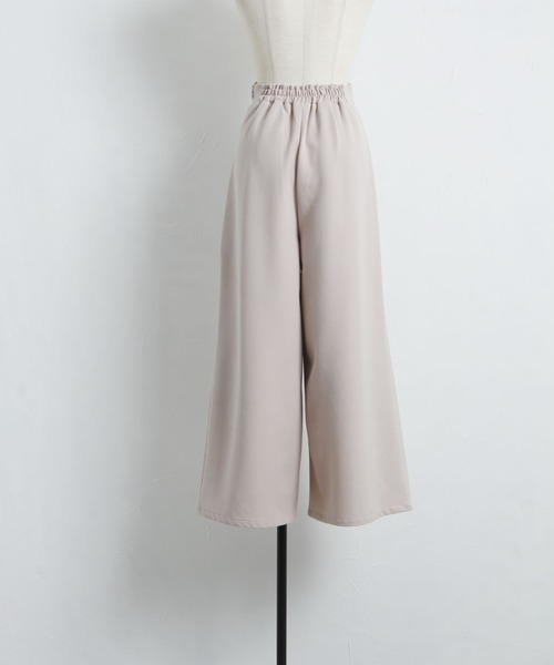 tocco closet(トッコ クローゼット)の「飾り釦付きウエストスカラップカットワイドパンツ(その他パンツ・レディース・ブラック/ピンク系その他/ライトベージュ・M)」の22枚目の写真