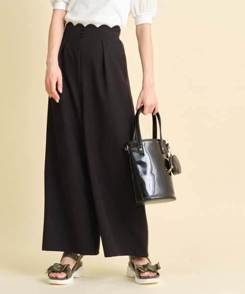 tocco closet(トッコ クローゼット)の「飾り釦付きウエストスカラップカットワイドパンツ(その他パンツ・レディース・ブラック/ピンク系その他/ライトベージュ・M)」の7枚目の写真