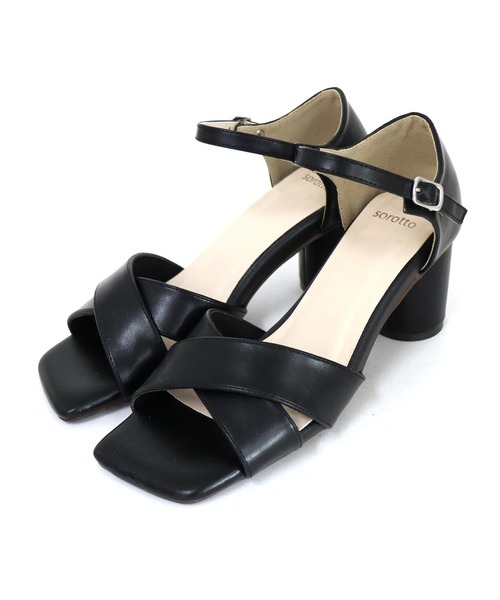 SOROTTO（ソロット）の「ラウンドヒールのクロスストラップスクエアトゥサンダル（サンダル・レディース・ホワイト/ブラック/ブラウン/ピンク/イエロー・22.5cm/23.5cm/24.5cm/23.0cm/24.0cm）」の20枚目の写真