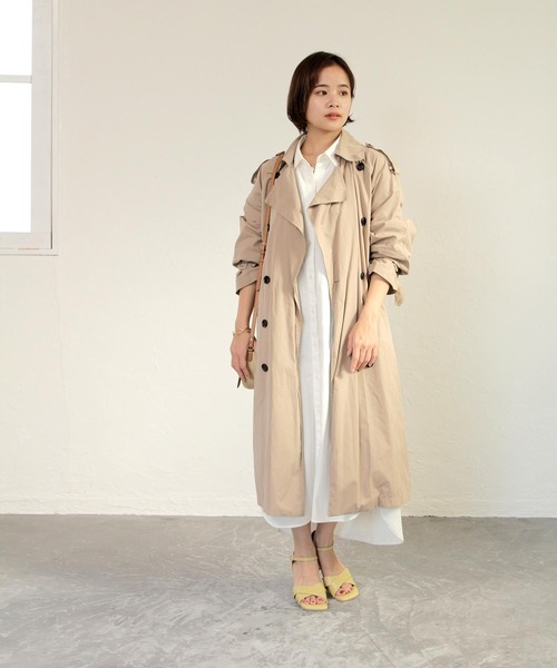 SOROTTO（ソロット）の「ラウンドヒールのクロスストラップスクエアトゥサンダル（サンダル・レディース・ホワイト/ブラック/ブラウン/ピンク/イエロー・22.5cm/23.5cm/24.5cm/23.0cm/24.0cm）」の6枚目の写真