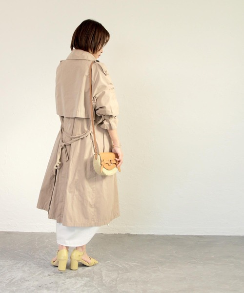 SOROTTO（ソロット）の「ラウンドヒールのクロスストラップスクエアトゥサンダル（サンダル・レディース・ホワイト/ブラック/ブラウン/ピンク/イエロー・22.5cm/23.5cm/24.5cm/23.0cm/24.0cm）」の7枚目の写真