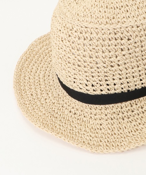ikka（イッカ）の「細編みダウンハット（ハット・レディース・オフホワイト/ダークグレー/キャメル・FREE）」の15枚目の写真